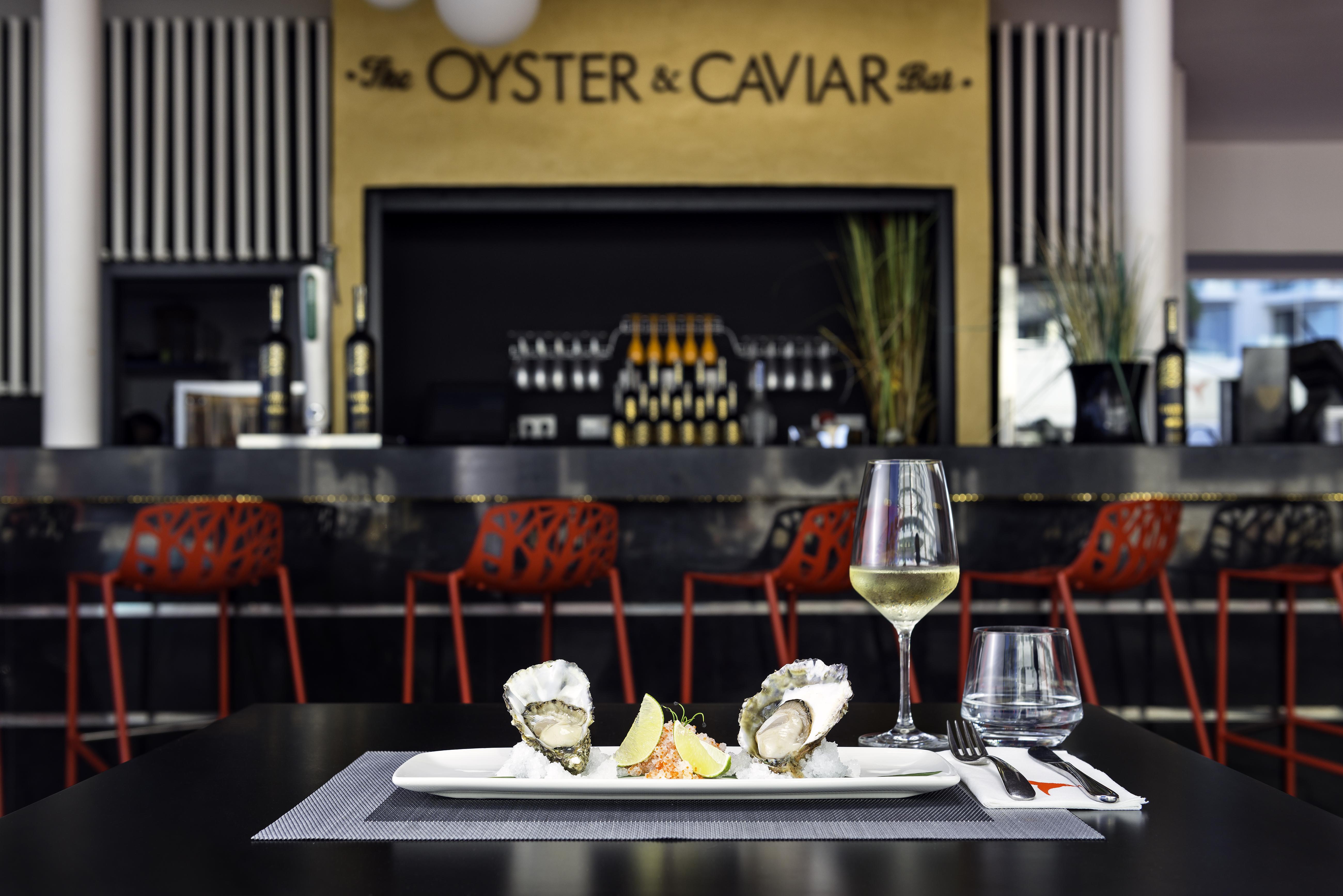 ウシュアイア イビサ ビーチ ホテル - アダルツ オンリー プラヤ・デン・ボッサ エクステリア 写真 Oyster & Caviar